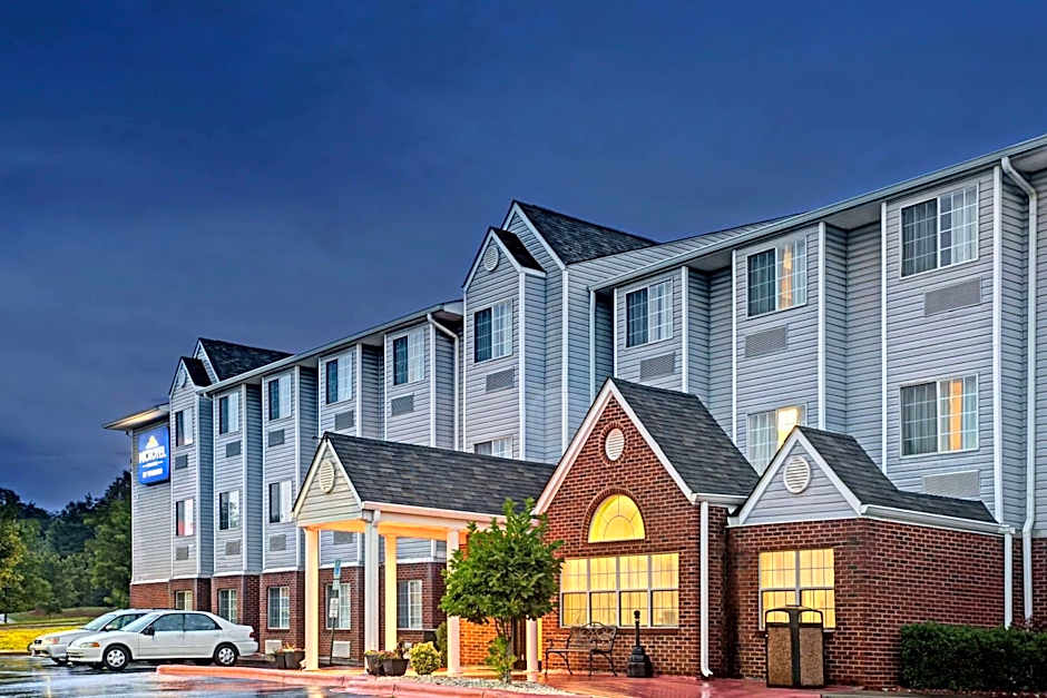 Microtel Inn & Suites By Wyndham Statesville