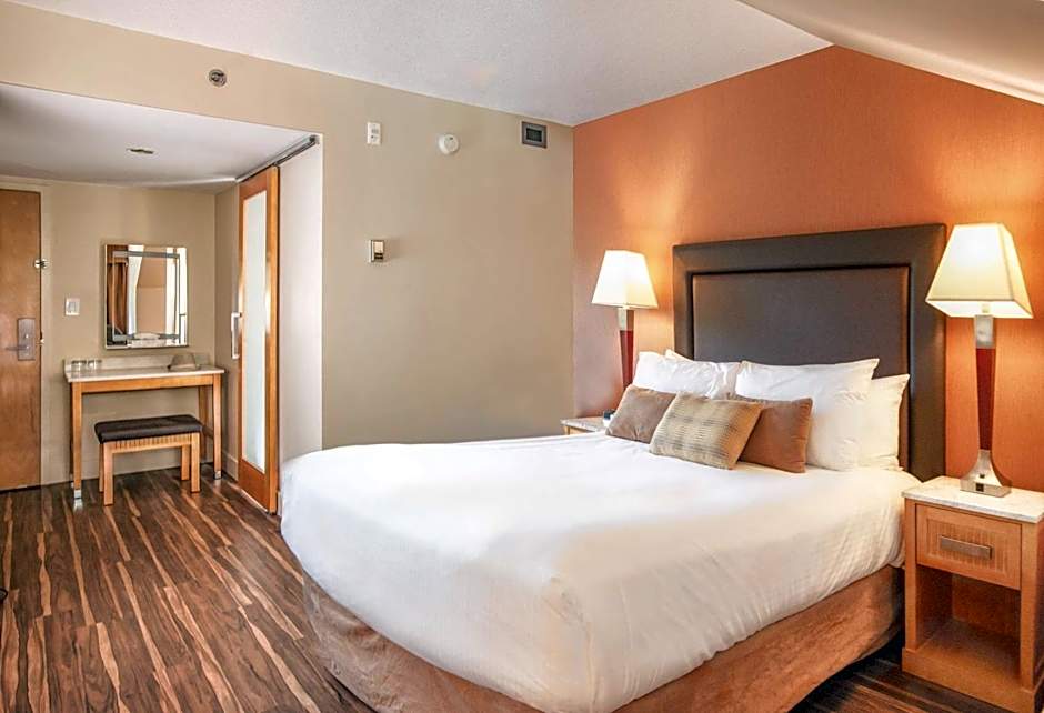 Coast Hillcrest Hotel