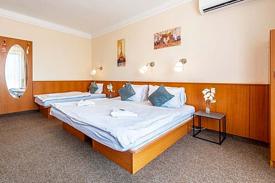 Korona Panzio Budapest