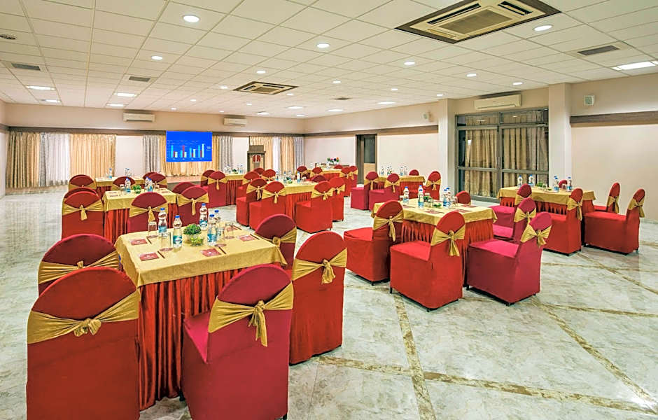 Lion Lords Inn-Rajula