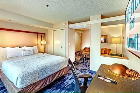 King Studio with Sofa Bed and Roll-in Shower - Mobility and Hearing Accessible