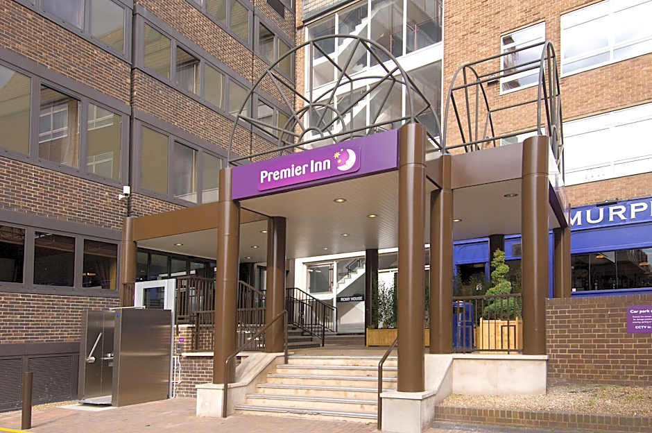 Premier Inn Brentwood