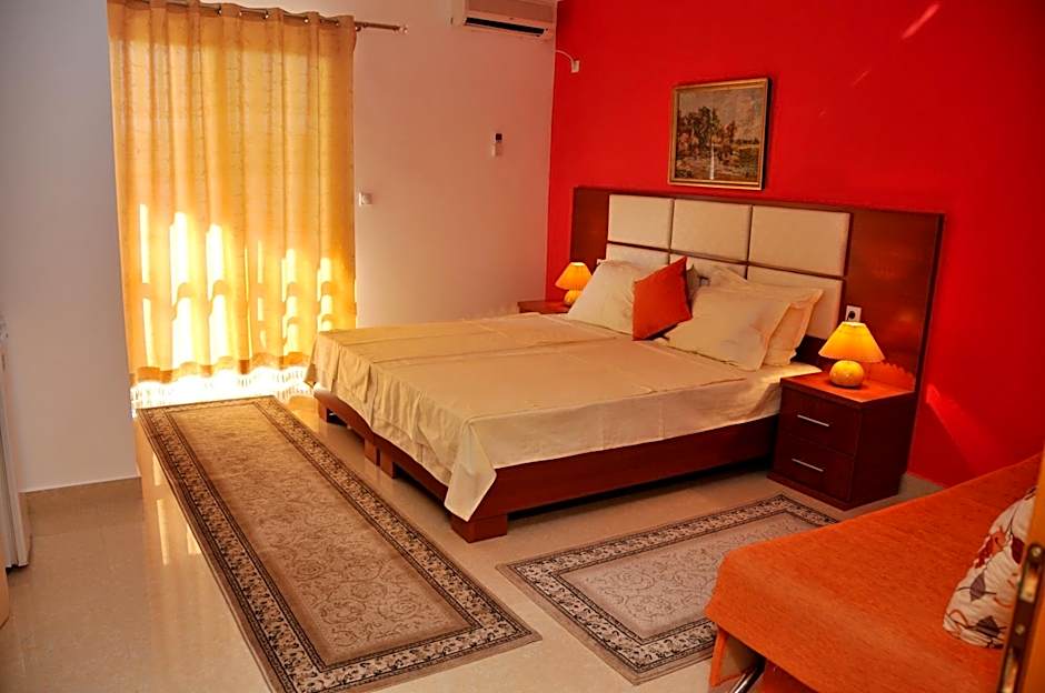 Aparthotel Villa Primafila