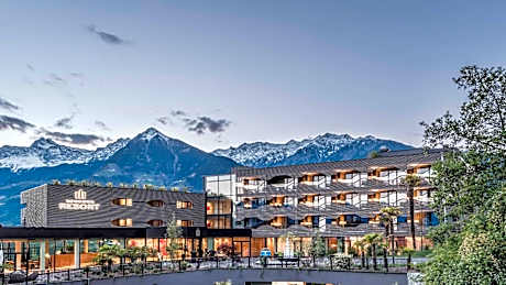 Hotel Rosengarten (Schenna Resort)