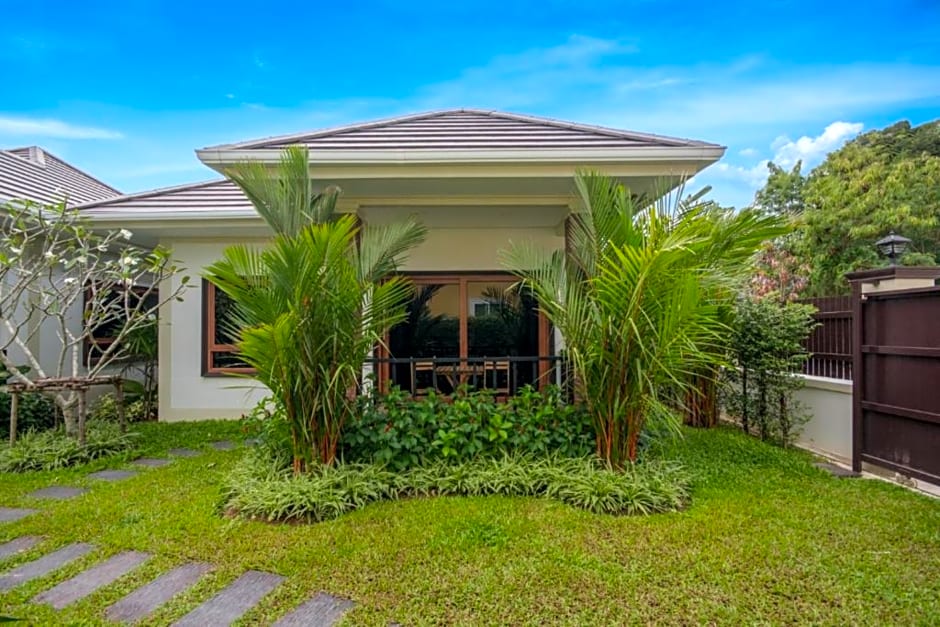 Tanrak Villa by ZUZU