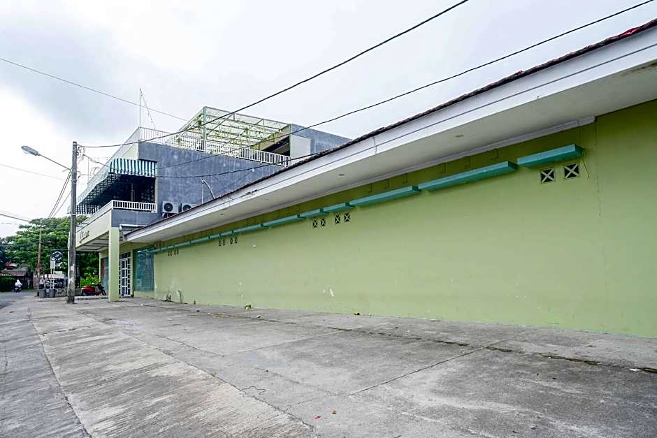 Urbanview Hotel Platinum Parepare