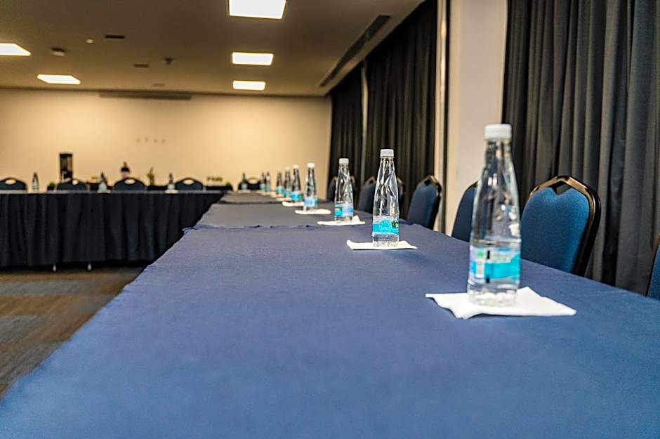 HAMPTON INN BY HILTON CELAYA