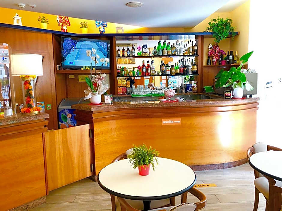 Hotel Alessi** Rimini