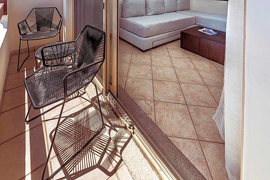 Fabiola Condo Hotel