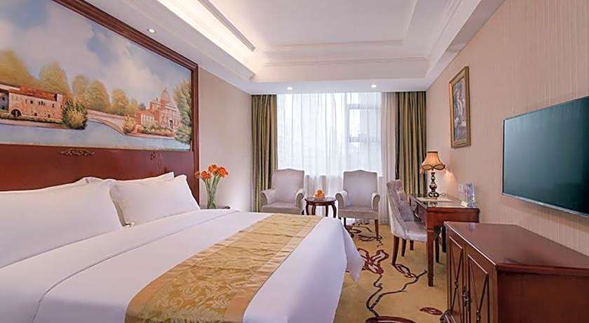 Vienna Hotel Shenzhen Bao'an Xin'an Wanda Plaza