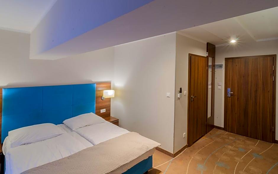 HolidayHomePL Aparthotel z balkonem przy plaży