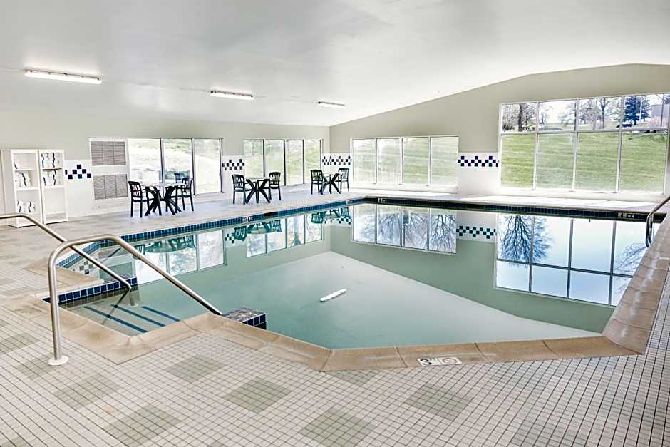 Parkview Inn & Suites, Lancaster Amish Country, PA