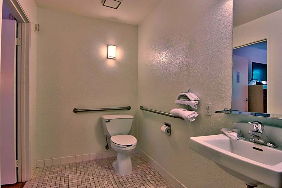Motel 6-Sacramento, CA - South