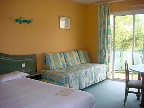 Comfort Double Room with Garden View - First Floor