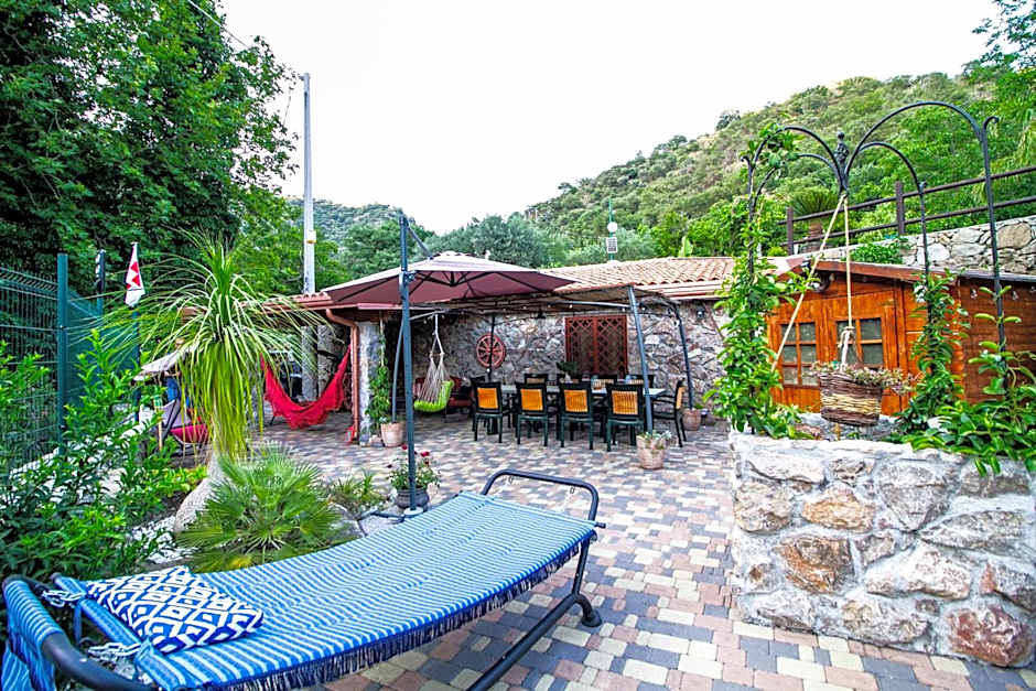 Le Muse Country House - Gole Alcantara