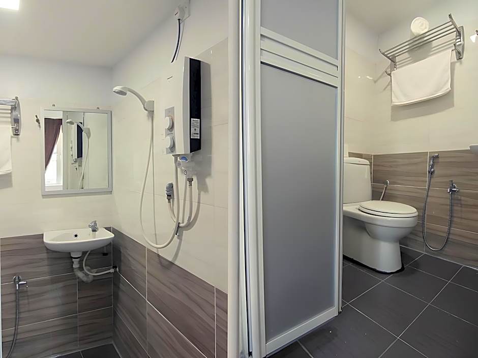 Room V @ Jalan Megat managed by SECOM