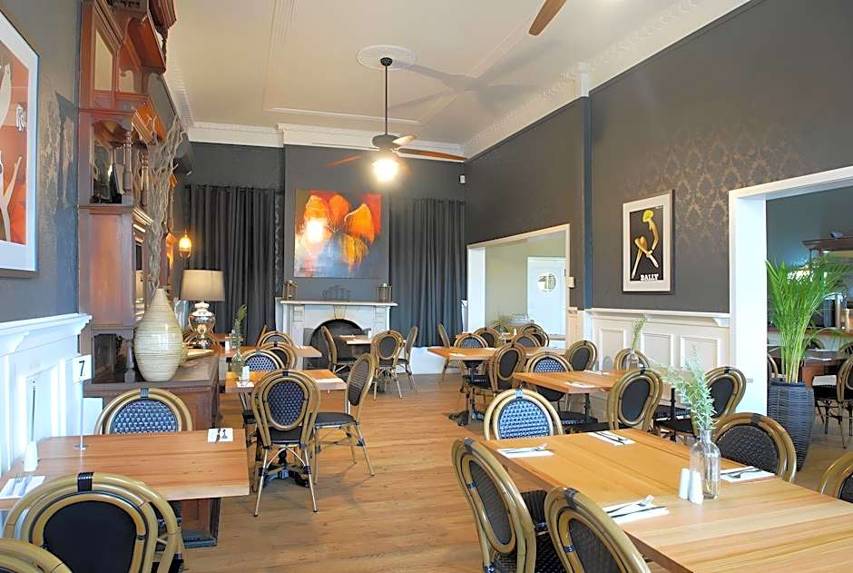 The Grand Hotel Healesville