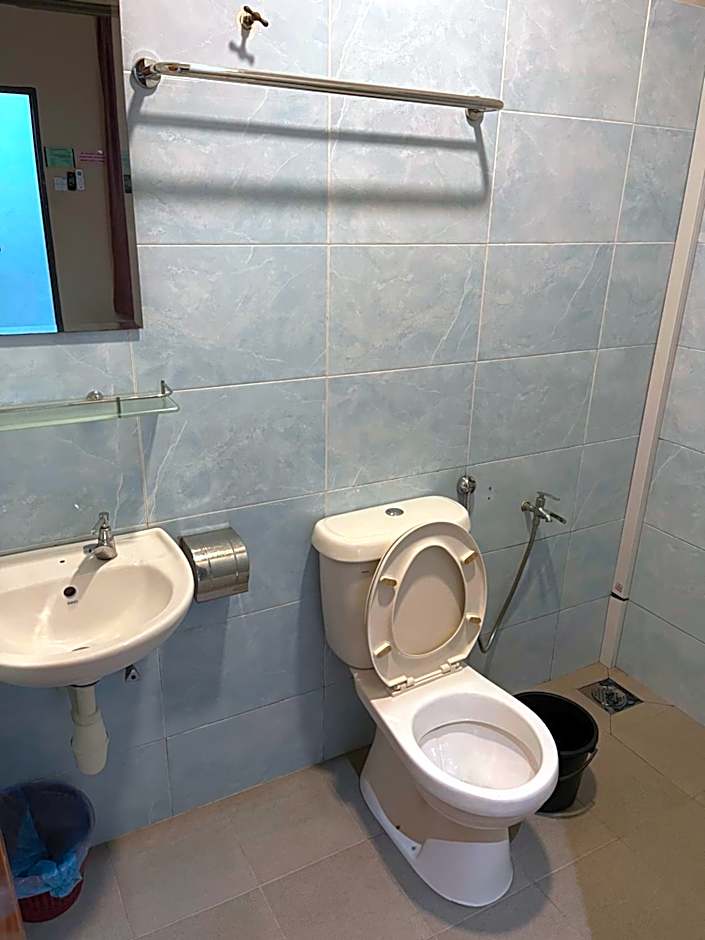 GOLDEN GUEST HOUSE KUANTAN