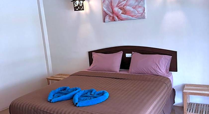 Lanta Bee Garden Bungalows