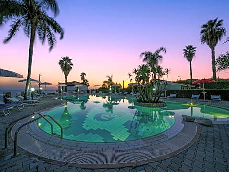 Rosy Hotel Residence