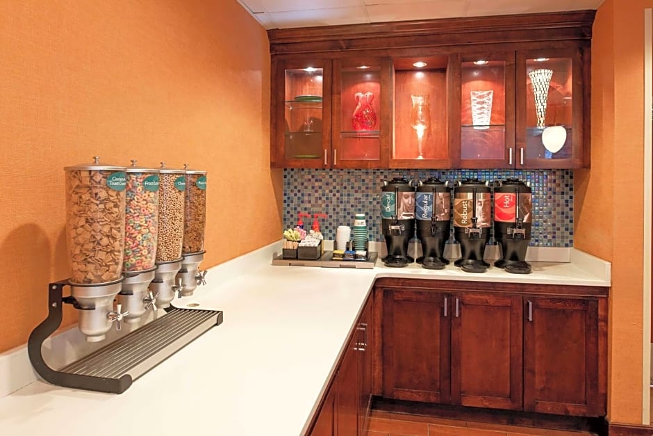 Homewood Suites by Hilton Virginia Beach/Norfolk Airport