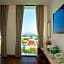 Lucky Hotel