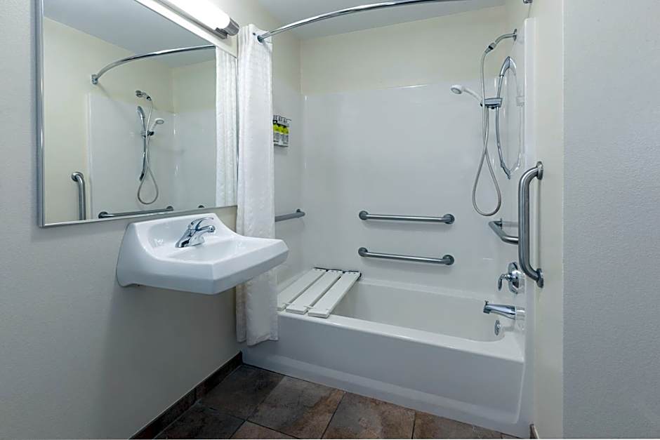 Candlewood Suites Kalamazoo By IHG