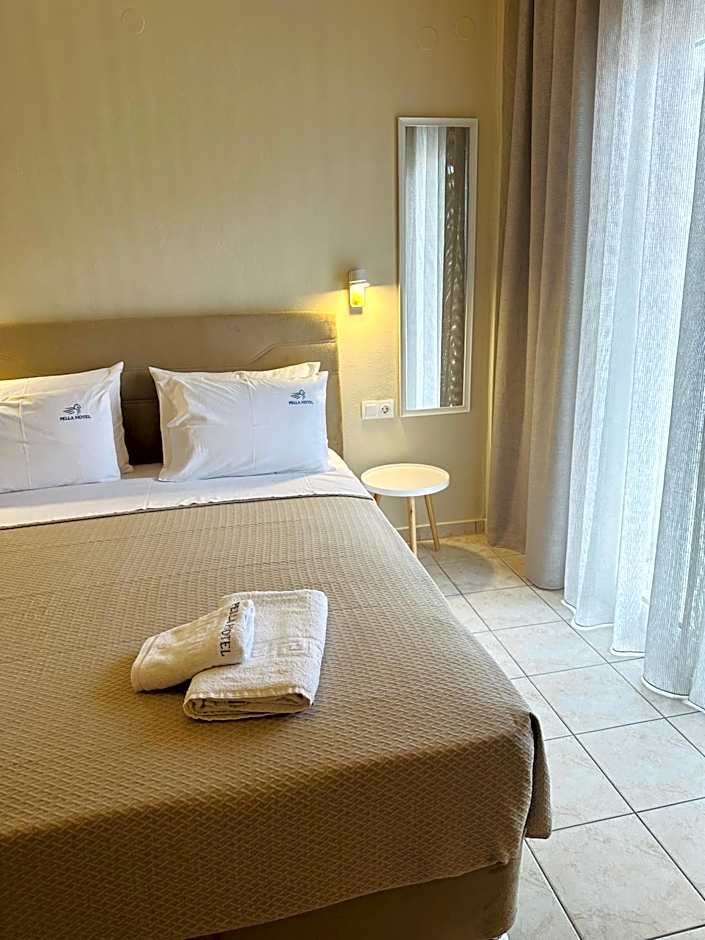 Pella Hotel - new