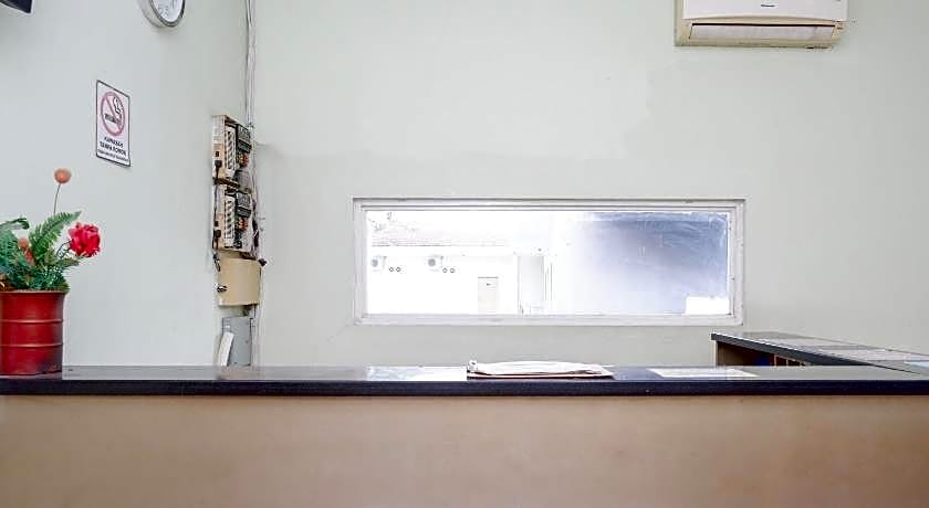 Urbanview Hotel Platinum Parepare