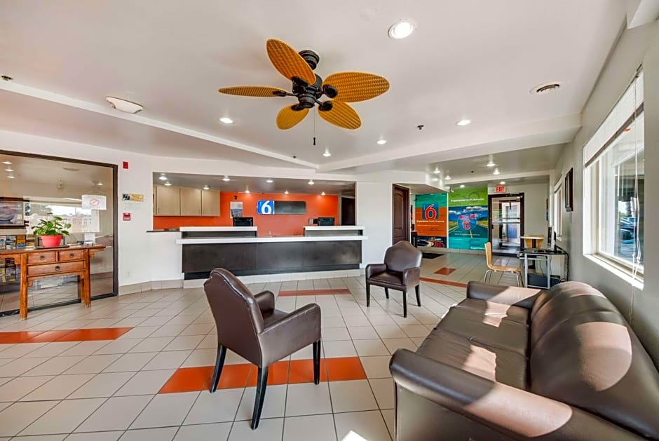 Motel 6-Brownsville, TX North