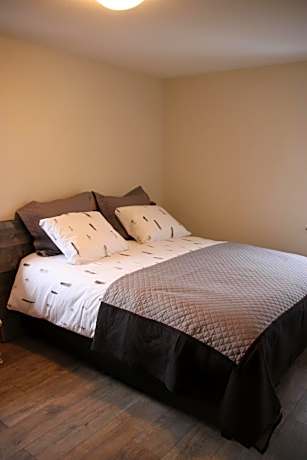 Deluxe Double Room with Shower