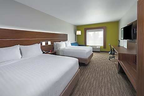 Queen Suite with Spa Bath - Disability Access/Non-Smoking