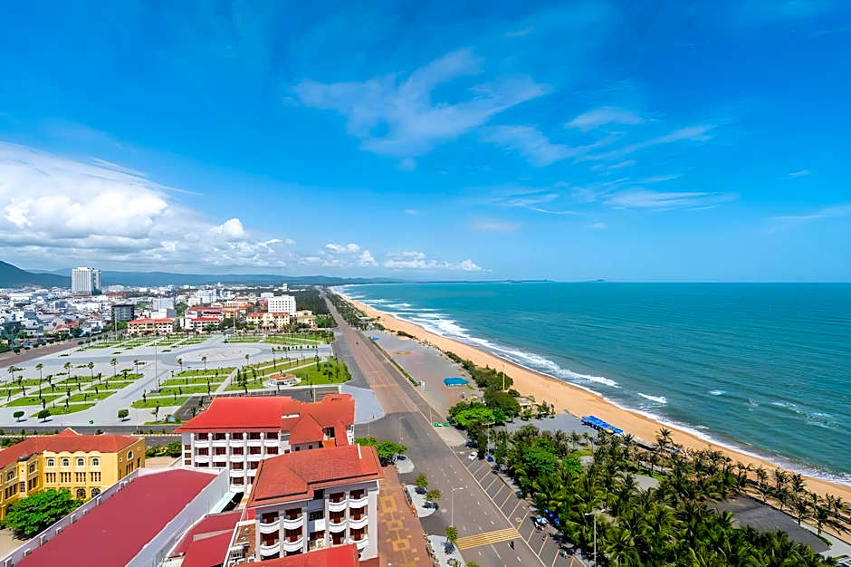 Sala Grand TuyHoa Hotel