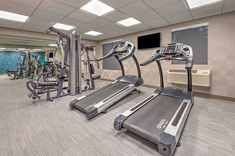 La Quinta Inn & Suites by Wyndham Dallas Dfw Airport North