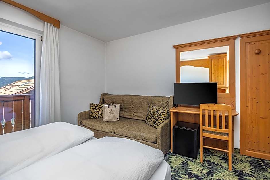 Hotel Tirol- Natural Idyll