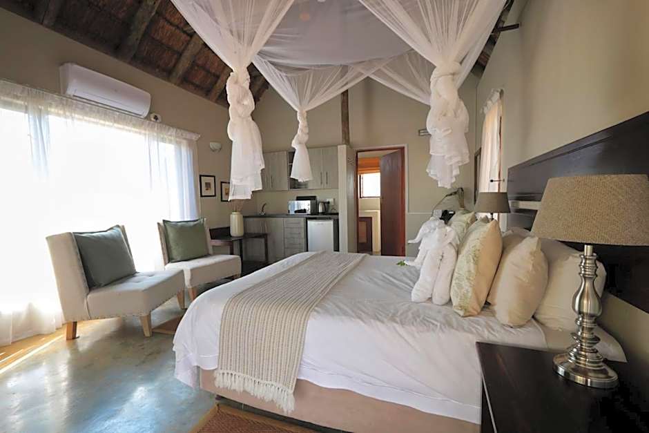 Tshukudu Game Lodge