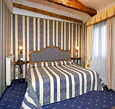 Superior Double Room with Private Terrace