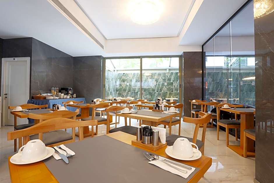 Riva Hotel Alsancak