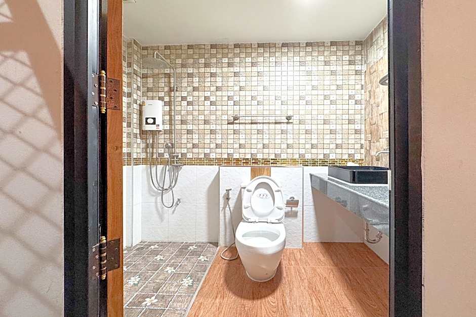 Chiangmai Lanna & Modern Loft Hotel