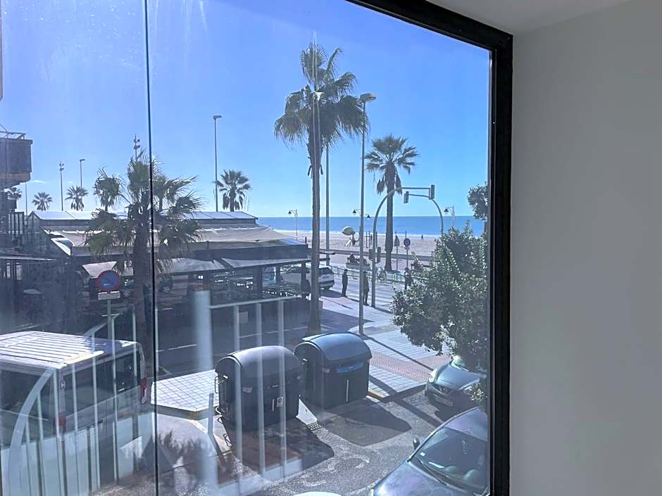 Apartamentos Playa Victoria - by Grupo Tribu