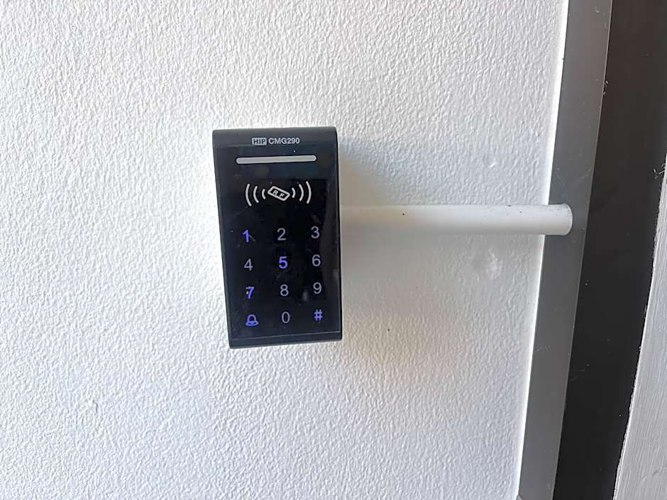 J & Ariya Hotel Near Samui Airport and Koh Phangan Pier