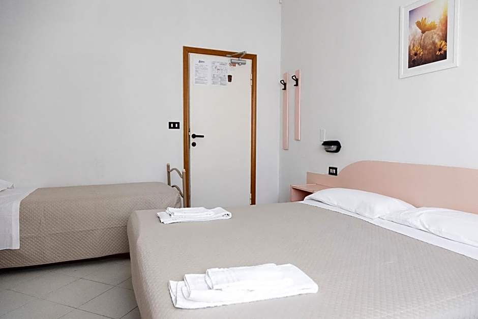 Hotel Laura Beach