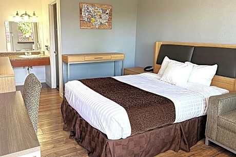 1 Queen Bed, Non-Smoking