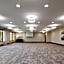 Clubhouse Hotel and Suites - Sioux Falls