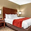 Comfort Inn & Suites Cincinnati Eastgate
