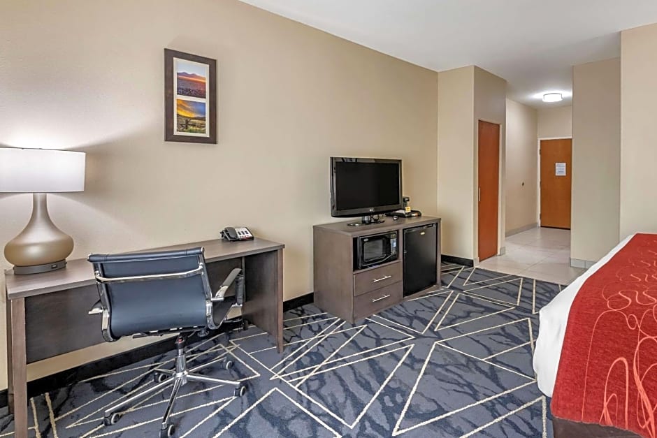 Comfort Inn & Suites