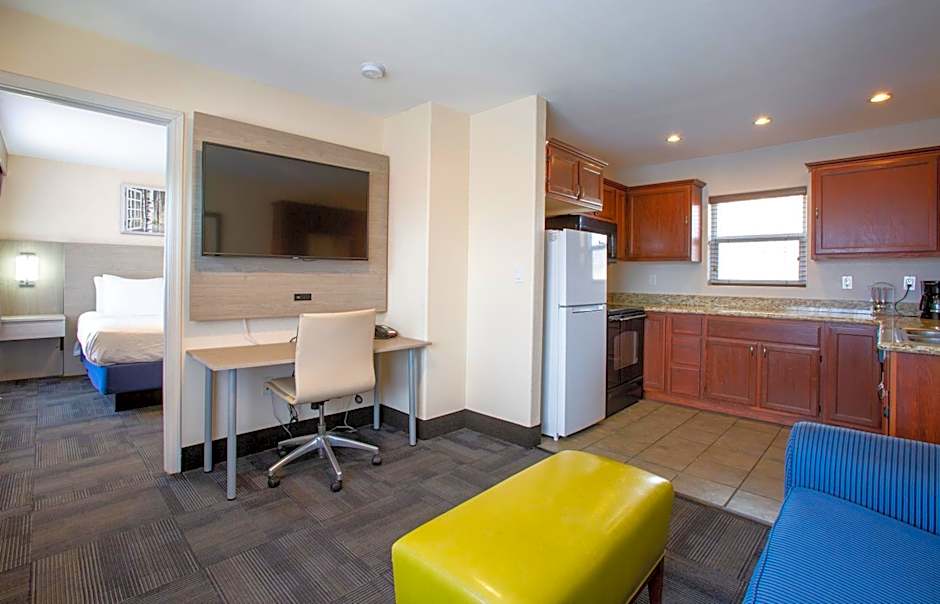 Hotel Aspen Flagstaff/ Grand Canyon InnSuites