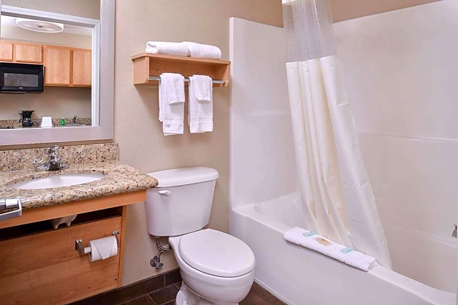 Studio 6 Lenexa - Overland Park