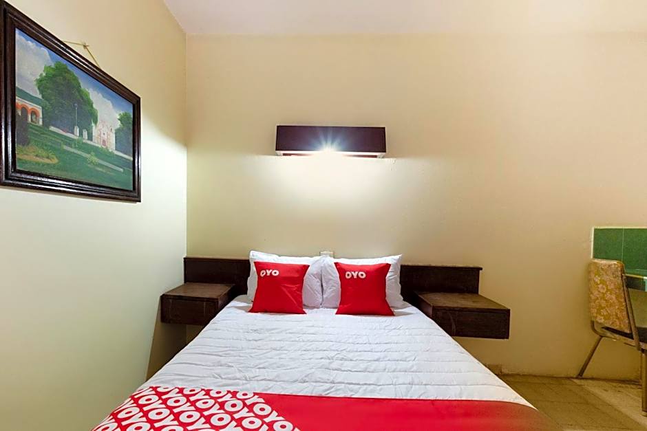 OYO Hotel Emperador