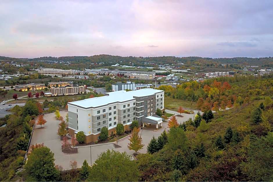 Courtyard by Marriott Pittsburgh Washington/Meadow Lands